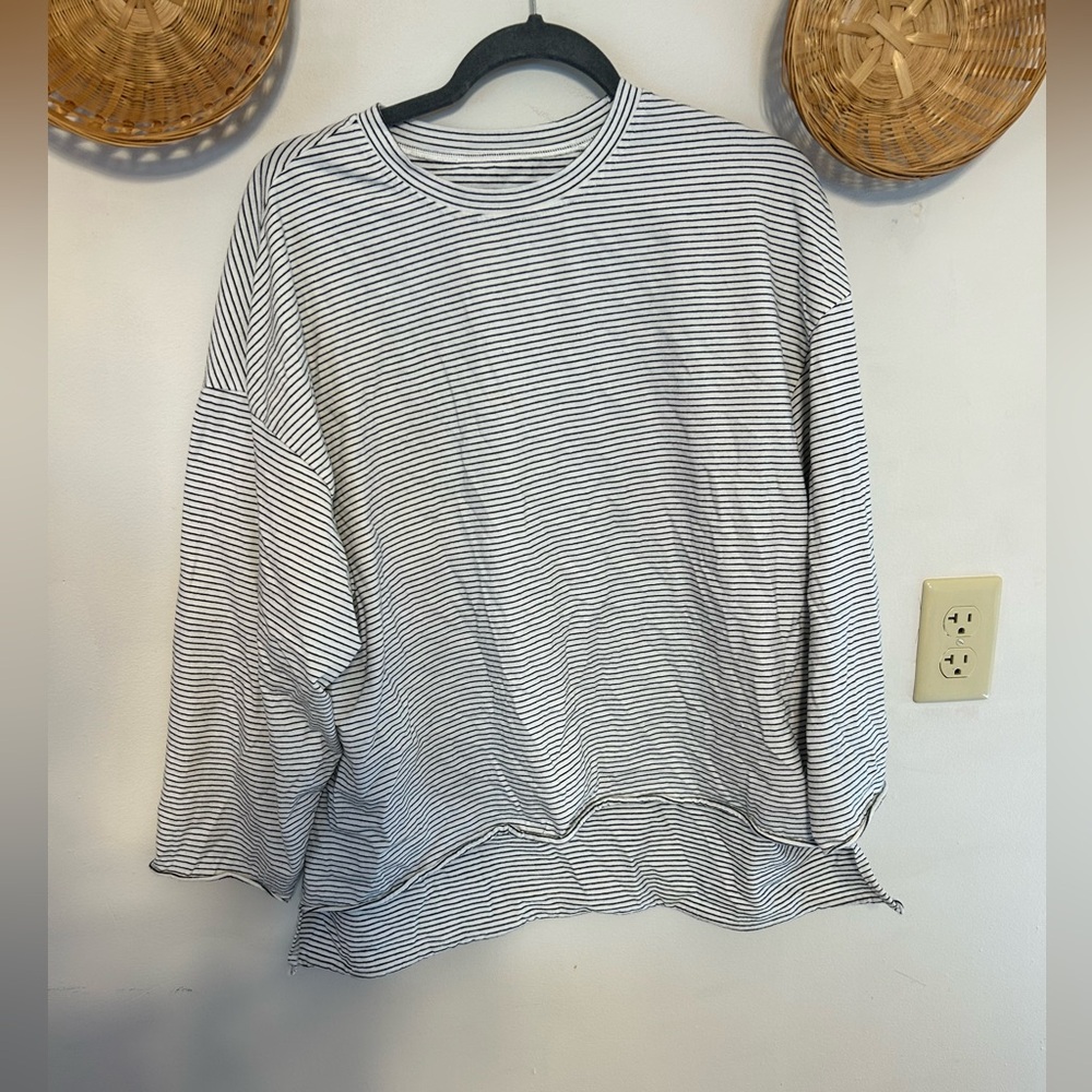 Over sized half sleeve striped shirt